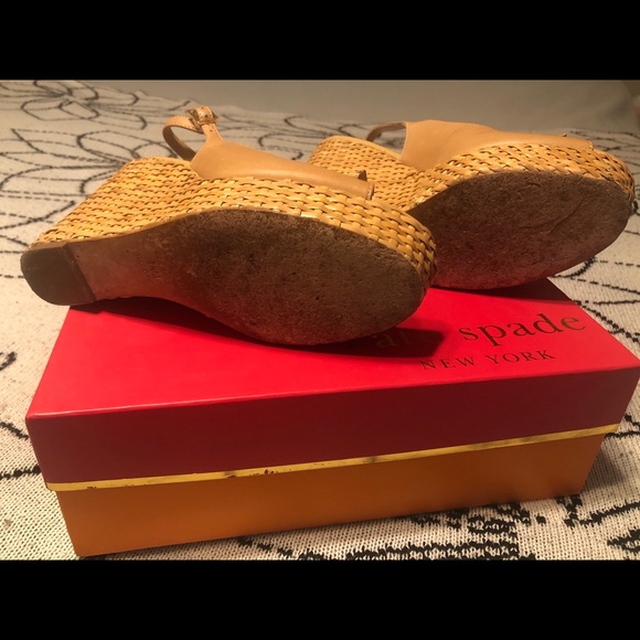 Kate Spade Della Tan Wicker Wedge 7.5 - Picture 3 of 3